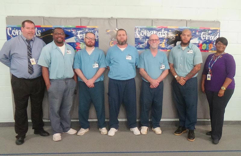 Graduation held at Illinois DOC facility for 3 in-prison reentry programs