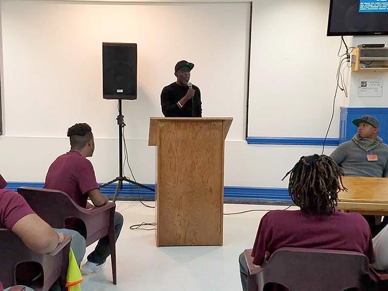 Actor brings message of hope to New Jersey reentry center