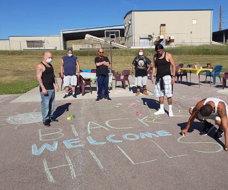 South Dakota center celebrates summer family services